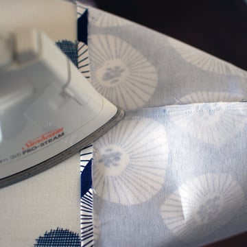 the red thread envelope clutch Step 5