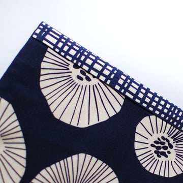 the red thread envelope clutch Step 9