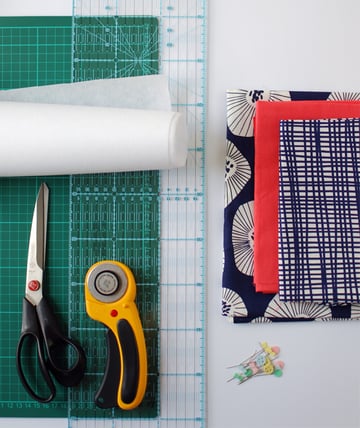 the red thread envelope clutch Supplies