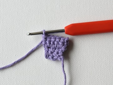 wink-crochet-christmas-lights-step5