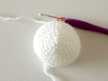 wink-crochet-christmas-ornaments-step12
