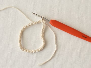 wink-pastel-wrist-warmers-step2