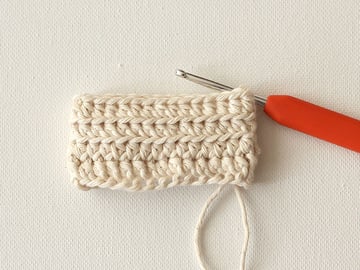 wink-pastel-wrist-warmers-step4