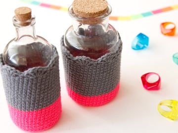 wink-neon-dipdyed-bottle-cozy-finished2