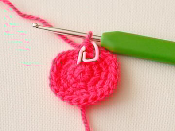 wink-neon-dipdyed-bottle-cozy-step5