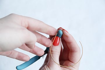 hoop earring heart handle loop2