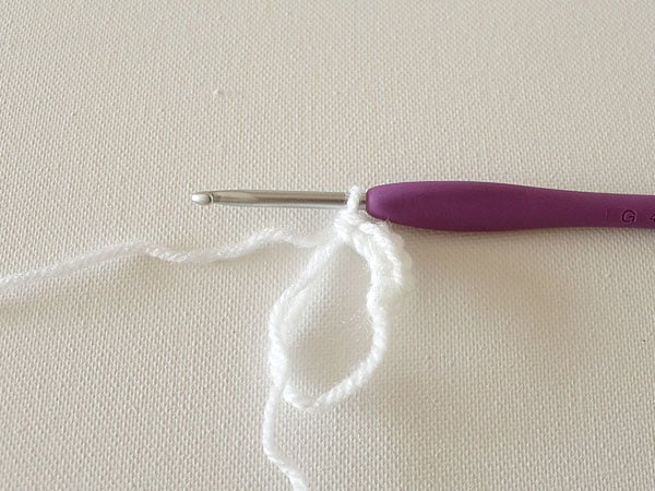 wink-crochet-christmas-ornaments-step2