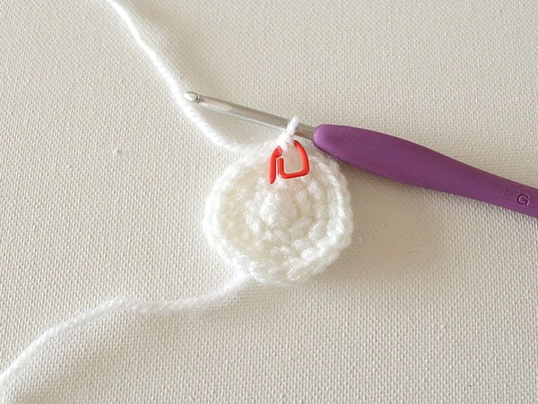 wink-crochet-christmas-ornaments-step6