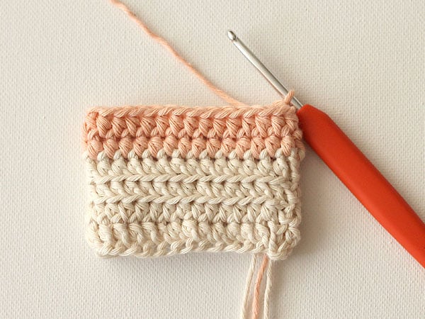 wink-pastel-wrist-warmers-step5