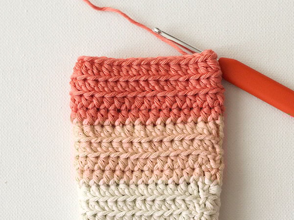 wink-pastel-wrist-warmers-step8