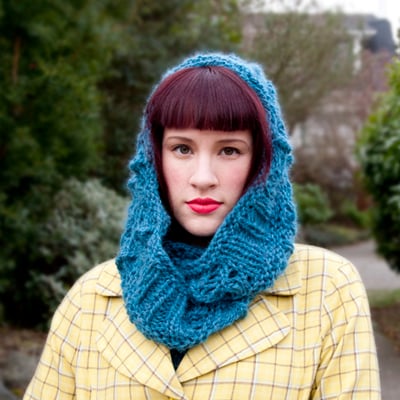 How to Knit a Bulky Cowl Scarf