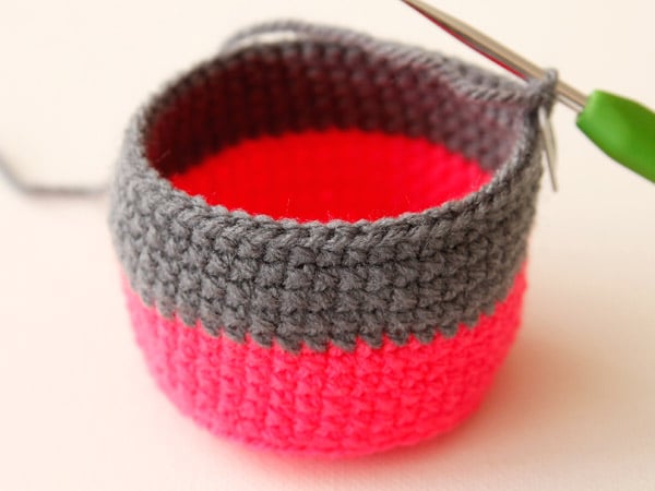 wink-neon-dipdyed-bottle-cozy-step10