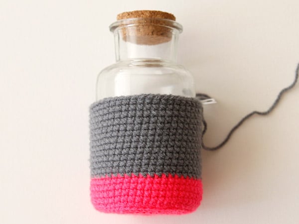 wink-neon-dipdyed-bottle-cozy-step11