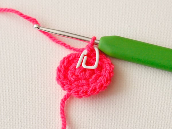 wink-neon-dipdyed-bottle-cozy-step4