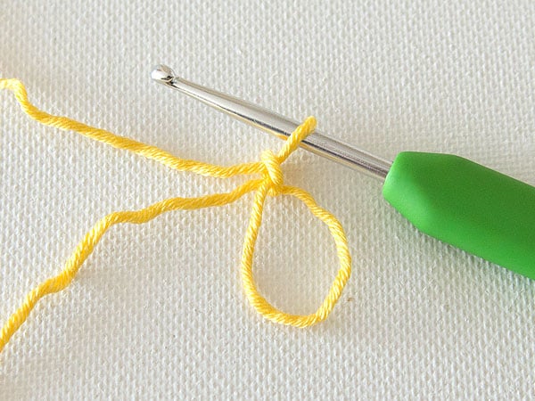 wink-crochet-lap-blanket-triangle-step1