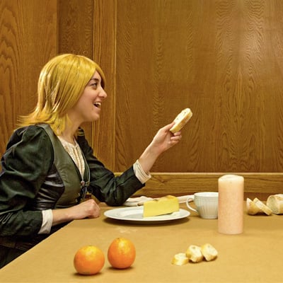 How to Create a Hobbit-Sized Illusion