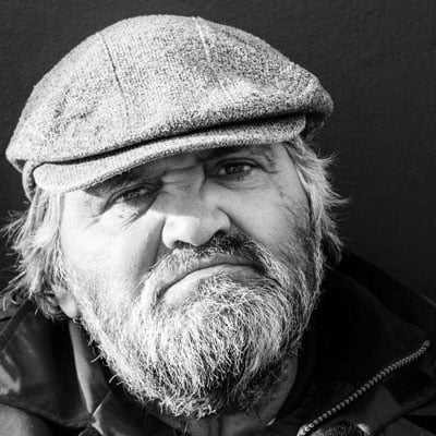 Lernen Sie 3 großartige Möglichkeiten zum Abwedeln und Brennen in Photoshop