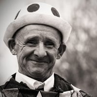 10 Tip Guide to Getting Started with Street Portraiture