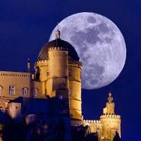 Easy Tips for Shooting the Moon