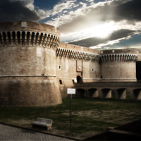 Add Dynamic Lighting to a Flat Photograph 